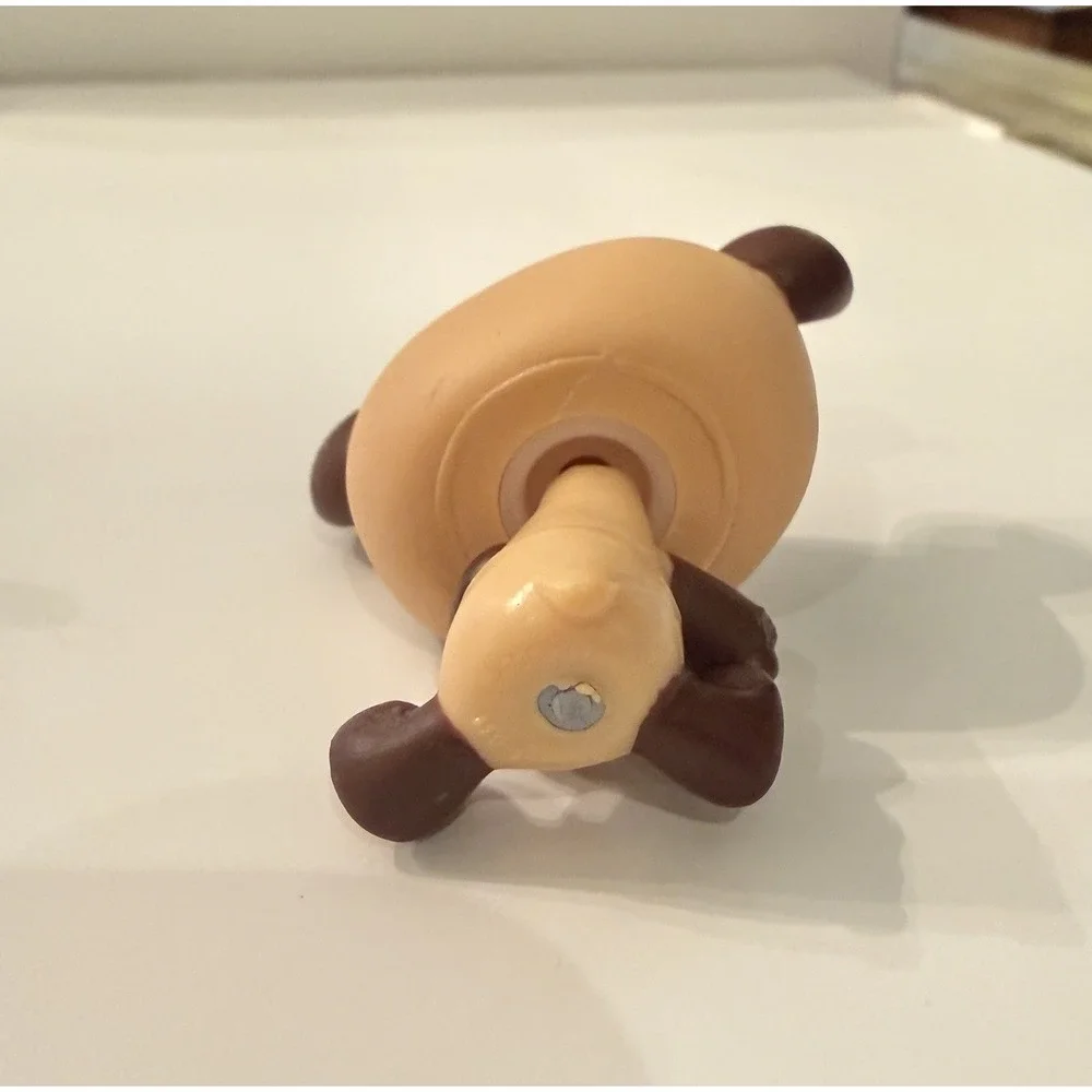 Littlest Pet Shop LPS 2007 G2 Panda Brown Blue Eyes Gray Magnet Accessories